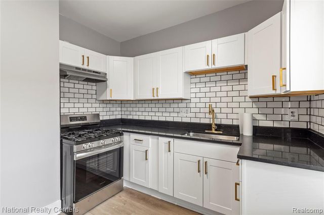 767 Navahoe Street, Detroit, MI 48215