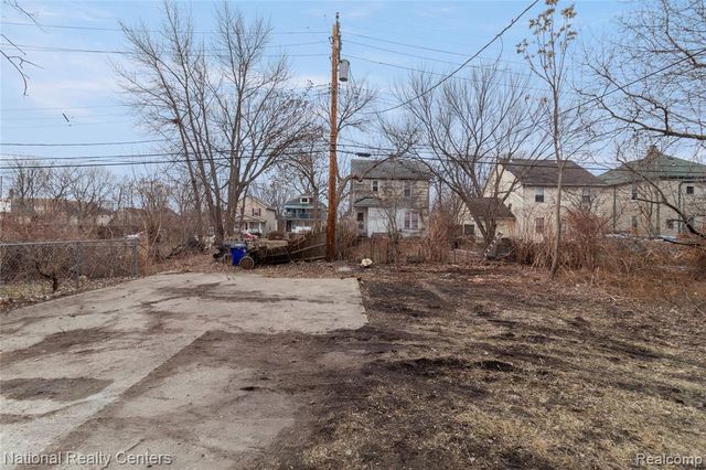 767 Navahoe Street, Detroit, MI 48215