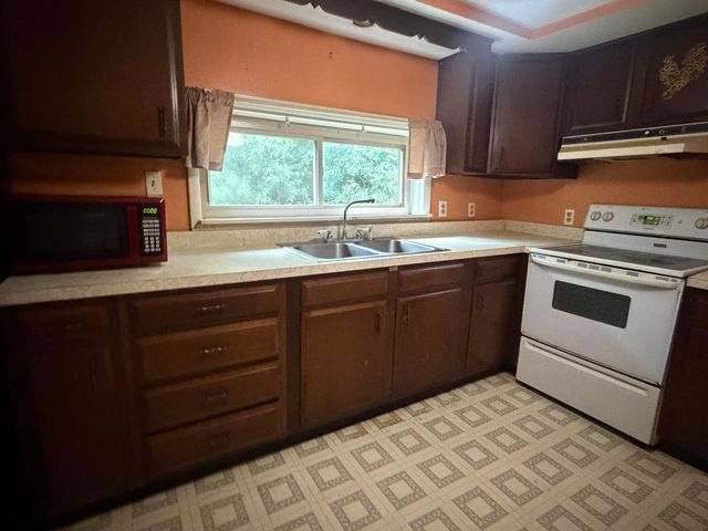 230 Barnes Road, Jeffersonville, KY 40337