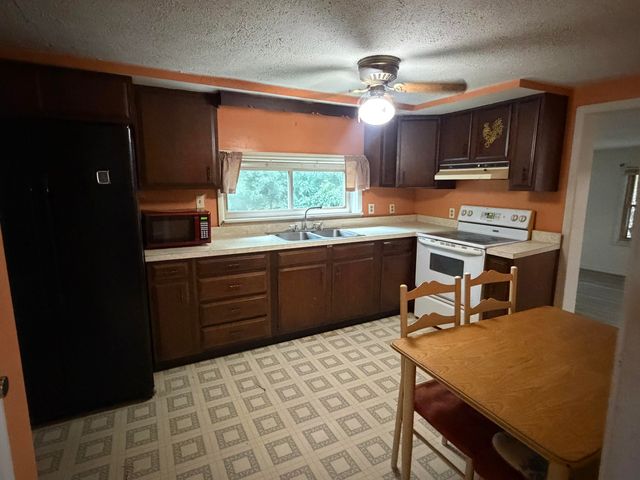 230 Barnes Road, Jeffersonville, KY 40337