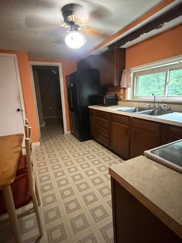 230 Barnes Road, Jeffersonville, KY 40337