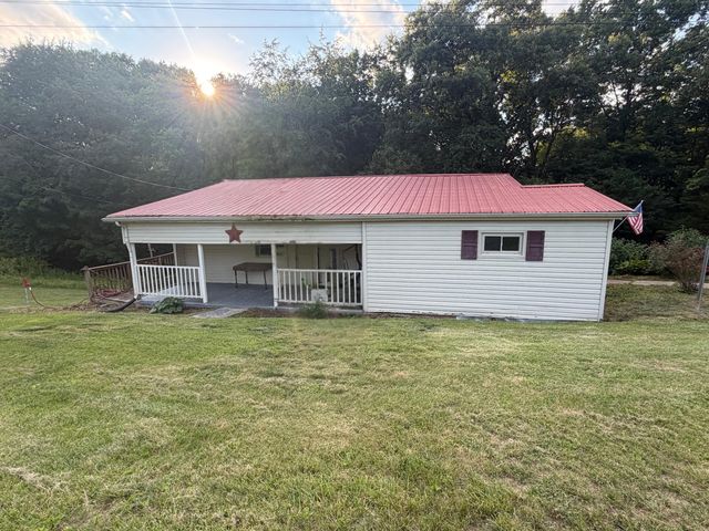 230 Barnes Road, Jeffersonville, KY 40337