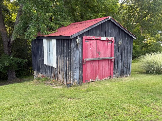 230 Barnes Road, Jeffersonville, KY 40337