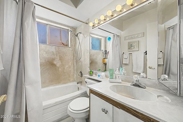 749 E MONTEBELLO Avenue 125, Phoenix, AZ 85014