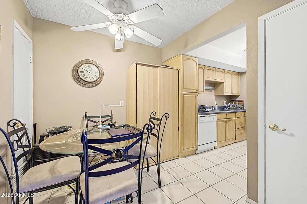 749 E MONTEBELLO Avenue 125, Phoenix, AZ 85014 — photo 4