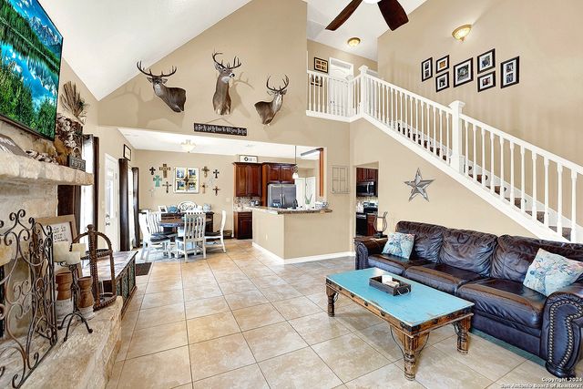 109 PARK WAY, Poth, TX 78147