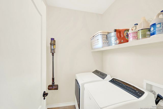 109 PARK WAY, Poth, TX 78147