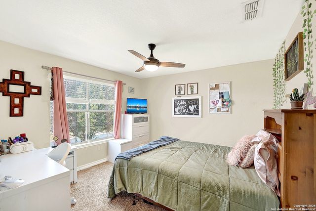 109 PARK WAY, Poth, TX 78147