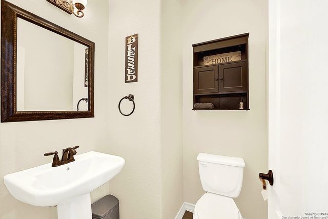 109 PARK WAY, Poth, TX 78147