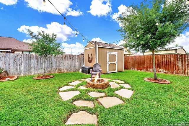 109 PARK WAY, Poth, TX 78147