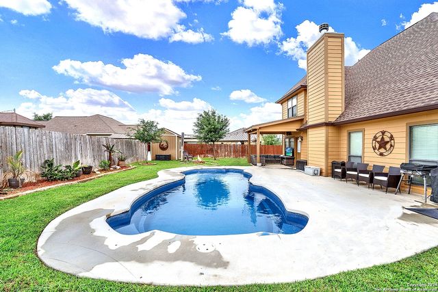 109 PARK WAY, Poth, TX 78147