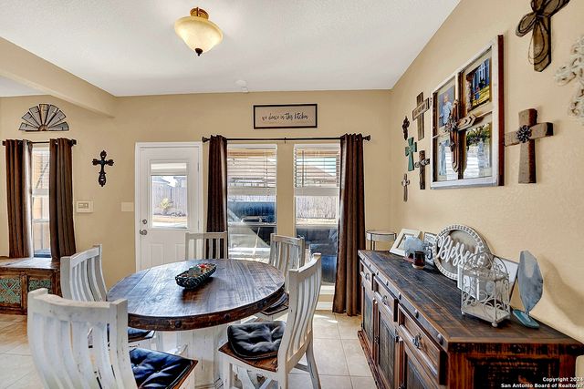 109 PARK WAY, Poth, TX 78147