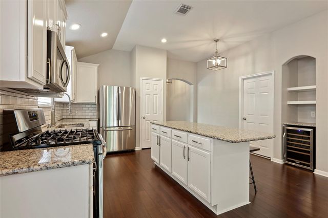 2362 Keegan Hollow Lane, Spring, TX 77386