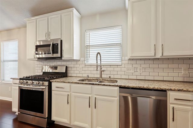 2362 Keegan Hollow Lane, Spring, TX 77386