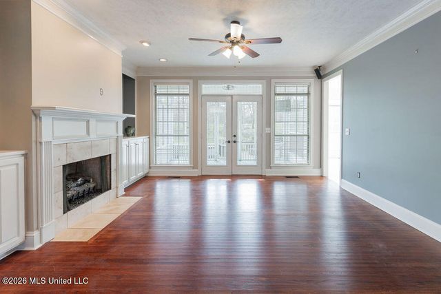 102 Hickory Hills Drive, Clinton, MS 39056