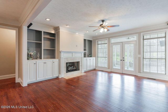 102 Hickory Hills Drive, Clinton, MS 39056