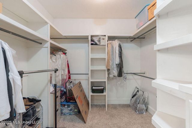 102 Hickory Hills Drive, Clinton, MS 39056