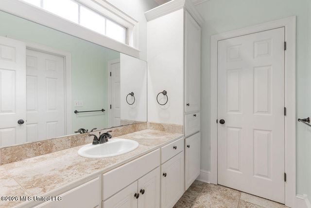 102 Hickory Hills Drive, Clinton, MS 39056