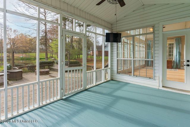 102 Hickory Hills Drive, Clinton, MS 39056