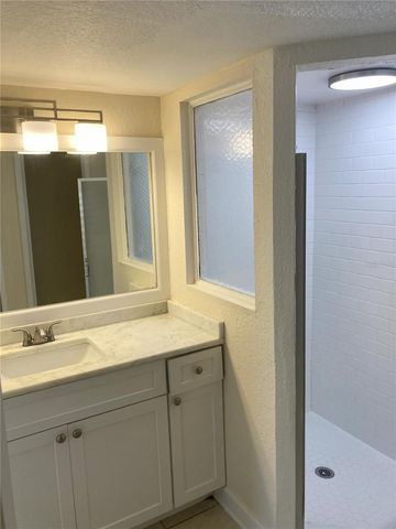 2918 ANTIQUE OAKS CIRCLE 25, Winter Park, FL 32792