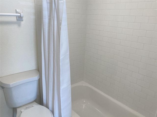 2918 ANTIQUE OAKS CIRCLE 25, Winter Park, FL 32792