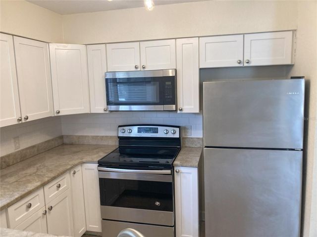 2918 ANTIQUE OAKS CIRCLE 25, Winter Park, FL 32792