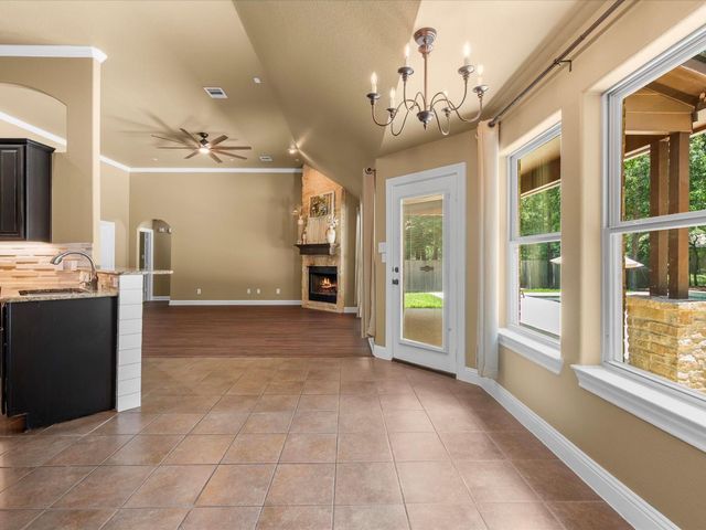 10915 Crawford Circle, Montgomery, TX 77316