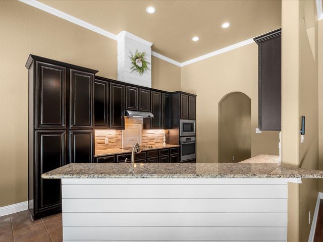 10915 Crawford Circle, Montgomery, TX 77316