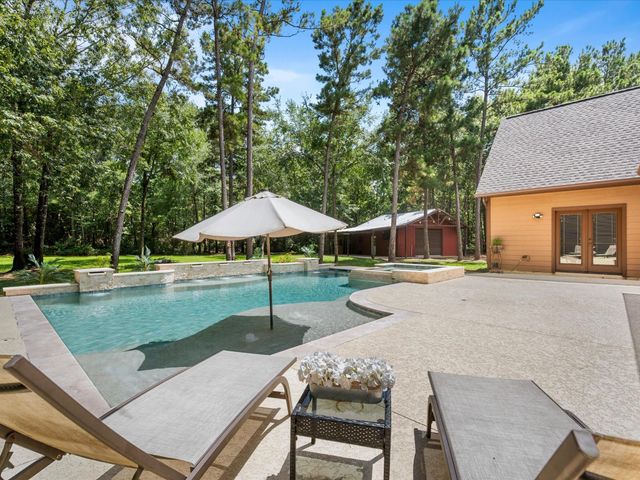 10915 Crawford Circle, Montgomery, TX 77316
