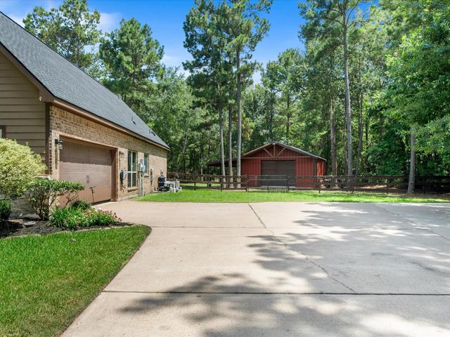 10915 Crawford Circle, Montgomery, TX 77316