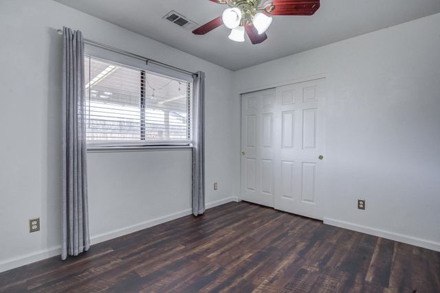 11326 Puffin Way, Redding, CA 96003