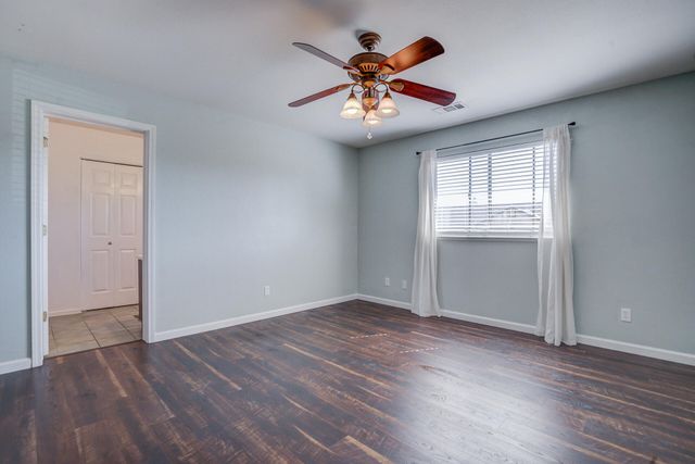 11326 Puffin Way, Redding, CA 96003