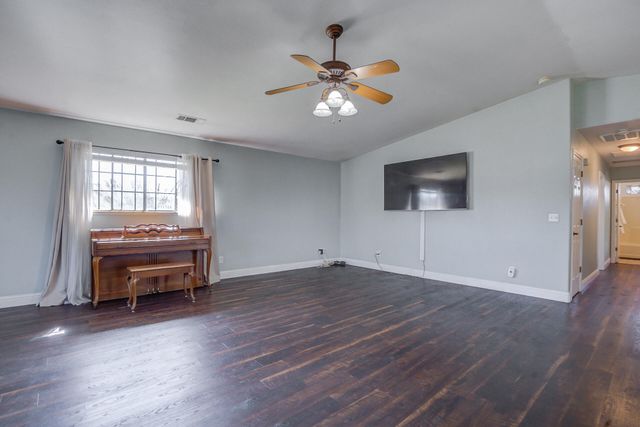 11326 Puffin Way, Redding, CA 96003