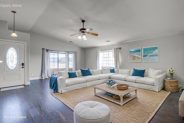 11326 Puffin Way, Redding, CA 96003