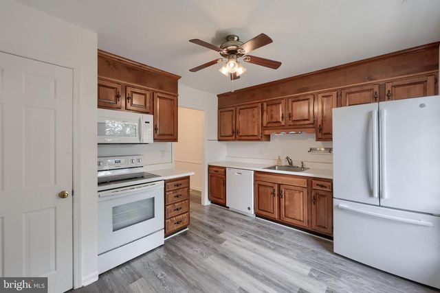 443 W CARACAS AVE W, Hershey, PA 17033