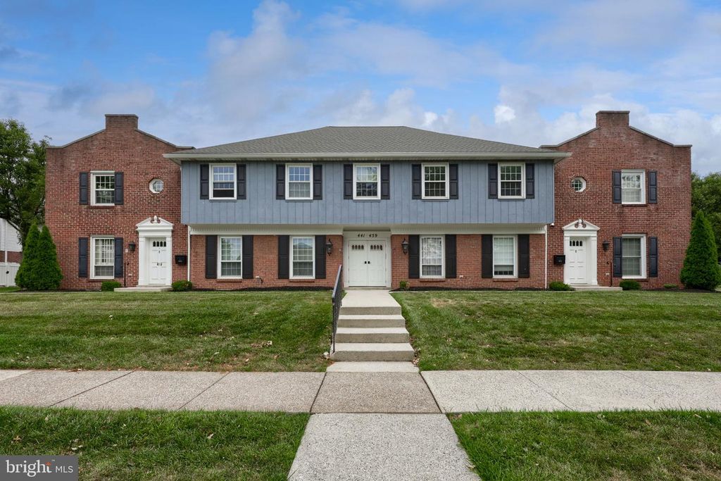 443 W CARACAS AVE W, Hershey, PA 17033