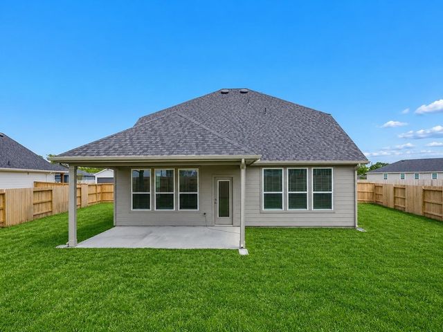322 Ruby Ford Drive, Cove, TX 77523