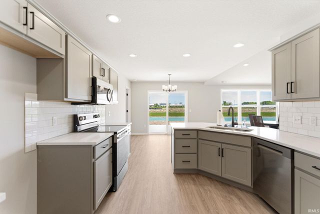 5038 Chickadee Drive, Woodburn, IN 46797