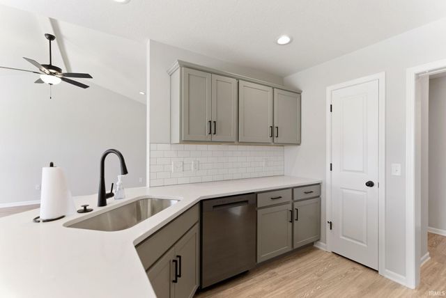 5038 Chickadee Drive, Woodburn, IN 46797