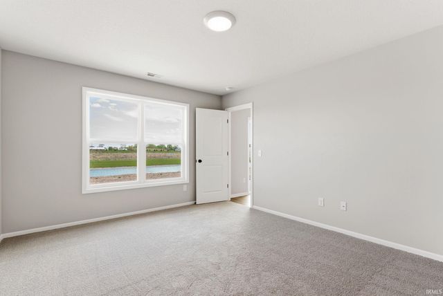 5038 Chickadee Drive, Woodburn, IN 46797