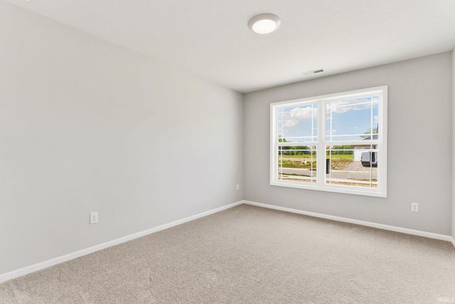 5038 Chickadee Drive, Woodburn, IN 46797