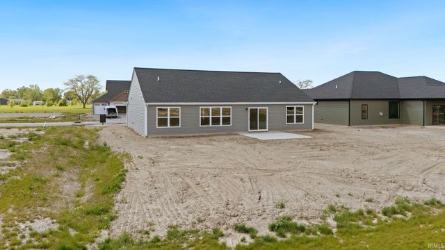 5038 Chickadee Drive, Woodburn, IN 46797