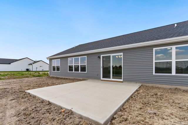 5038 Chickadee Drive, Woodburn, IN 46797