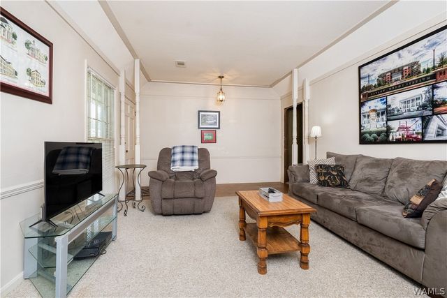 335 42nd St E, Northport, AL 35473