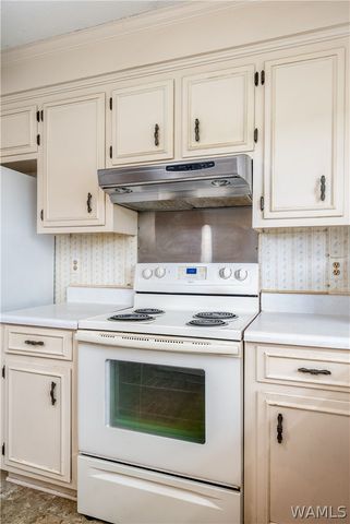 335 42nd St E, Northport, AL 35473