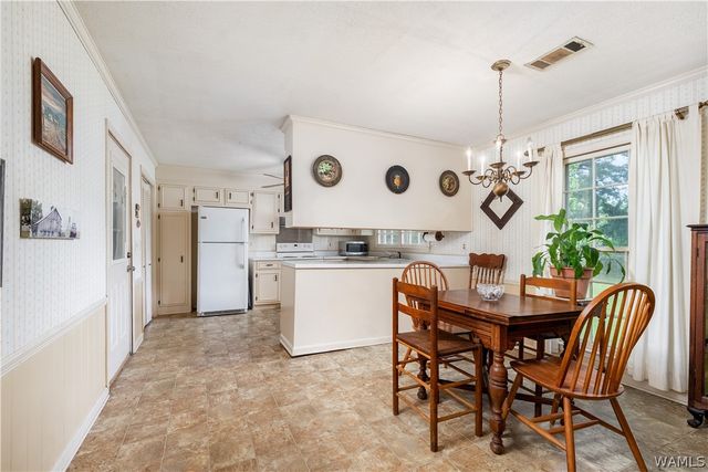 335 42nd St E, Northport, AL 35473