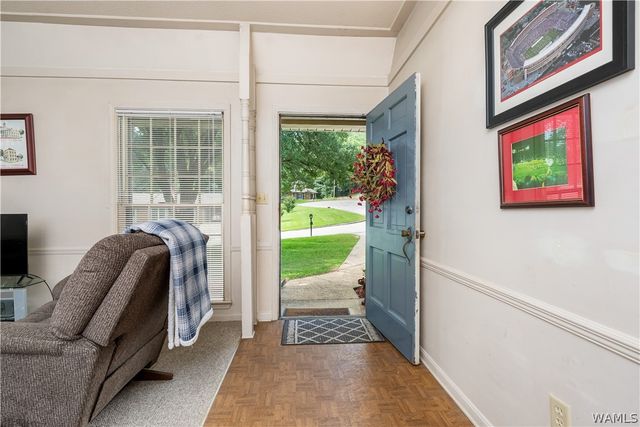 335 42nd St E, Northport, AL 35473