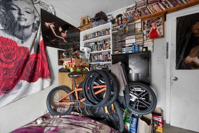 1328 E Fedora Avenue, Fresno, CA 93704