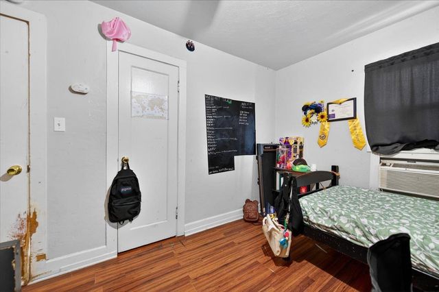 1328 E Fedora Avenue, Fresno, CA 93704