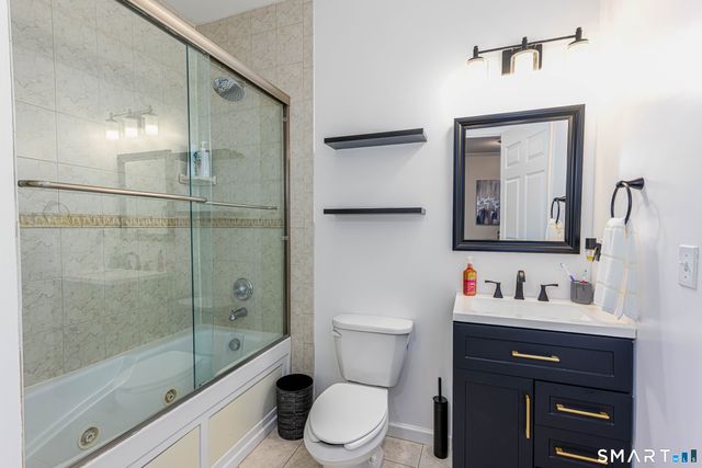 60 Maple Street APT 17, Branford, CT 06405